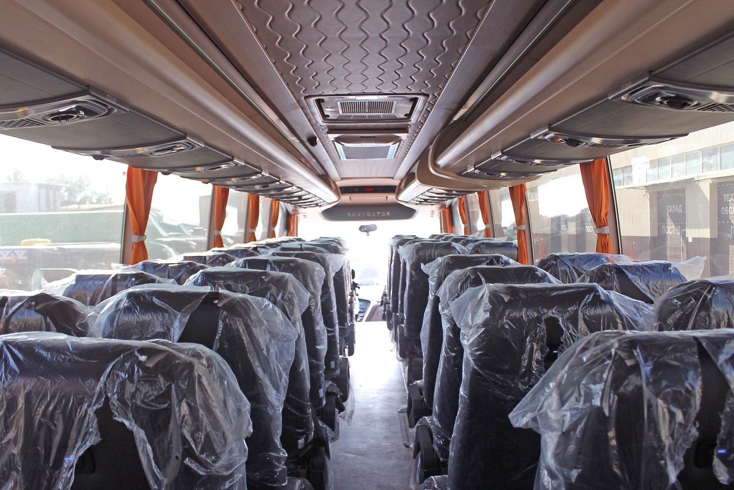 Автобус Golden Dragon XML6129JR Navigator